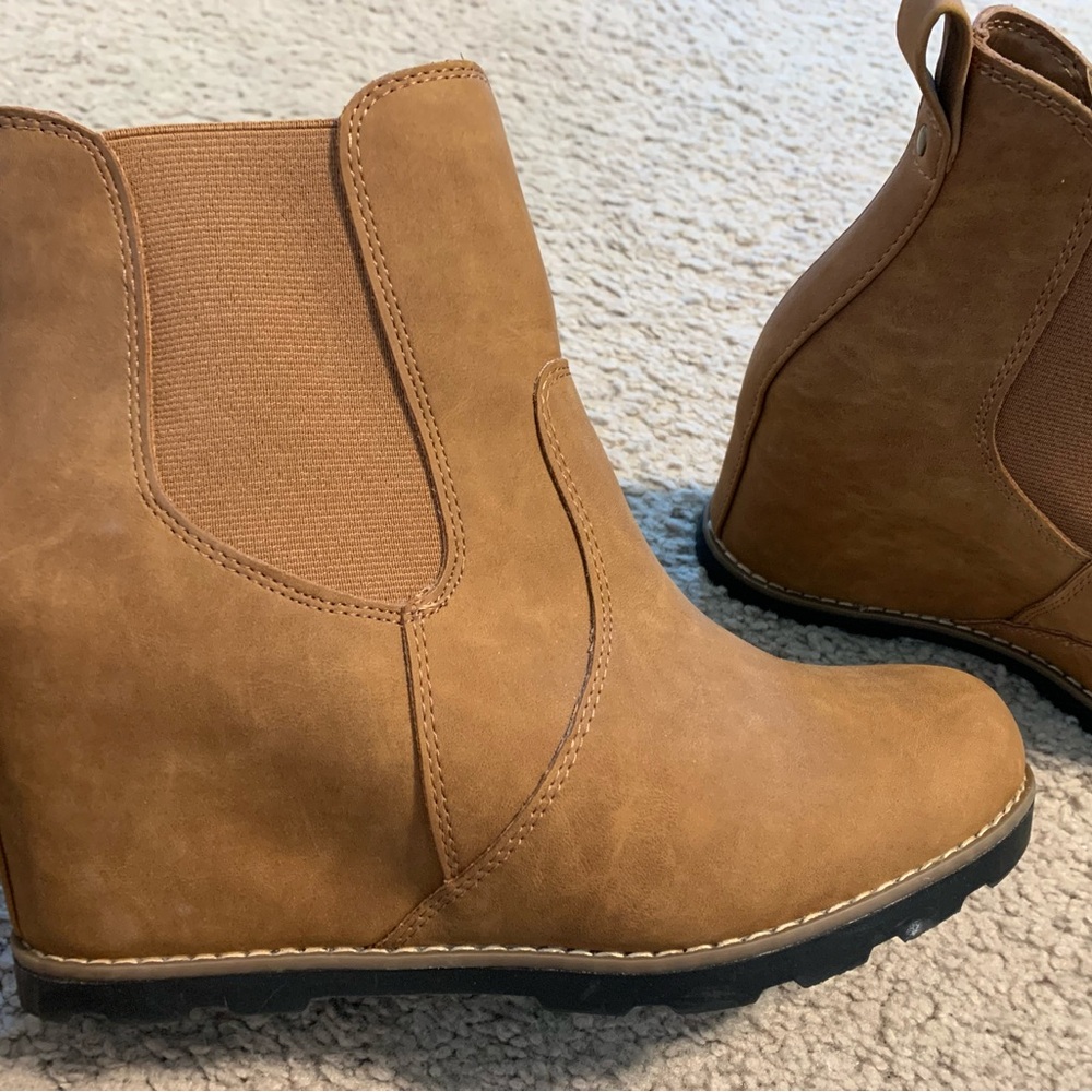 Women’s Target Booties - Picture 9 of 13
